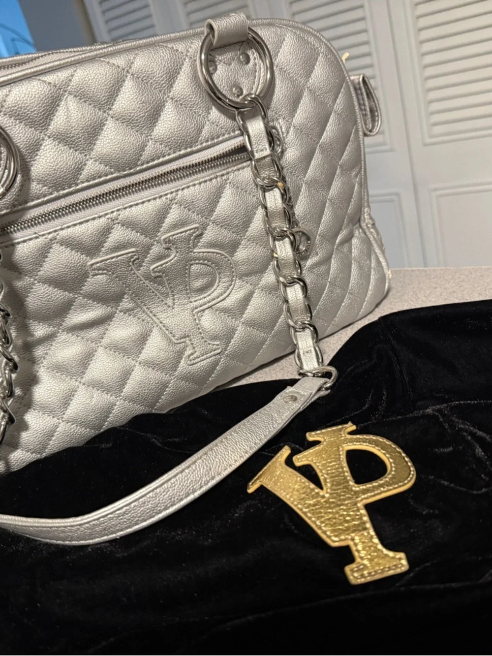 DOG 🐶 VANDERPUMP QUILTED CLASSIC LUXURY CARRIER - SILVER